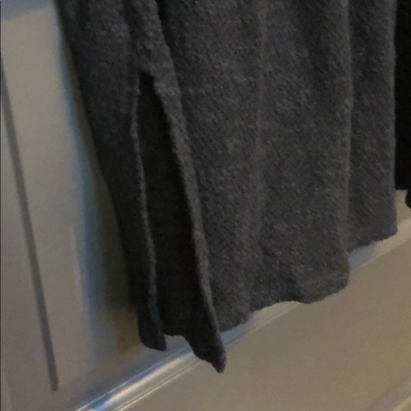 ▪️Black tunic with lace detail - Picture 4 of 4